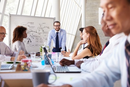 Die Kraft der Visuals: Grafikdesign im Pflegedienstmarketing