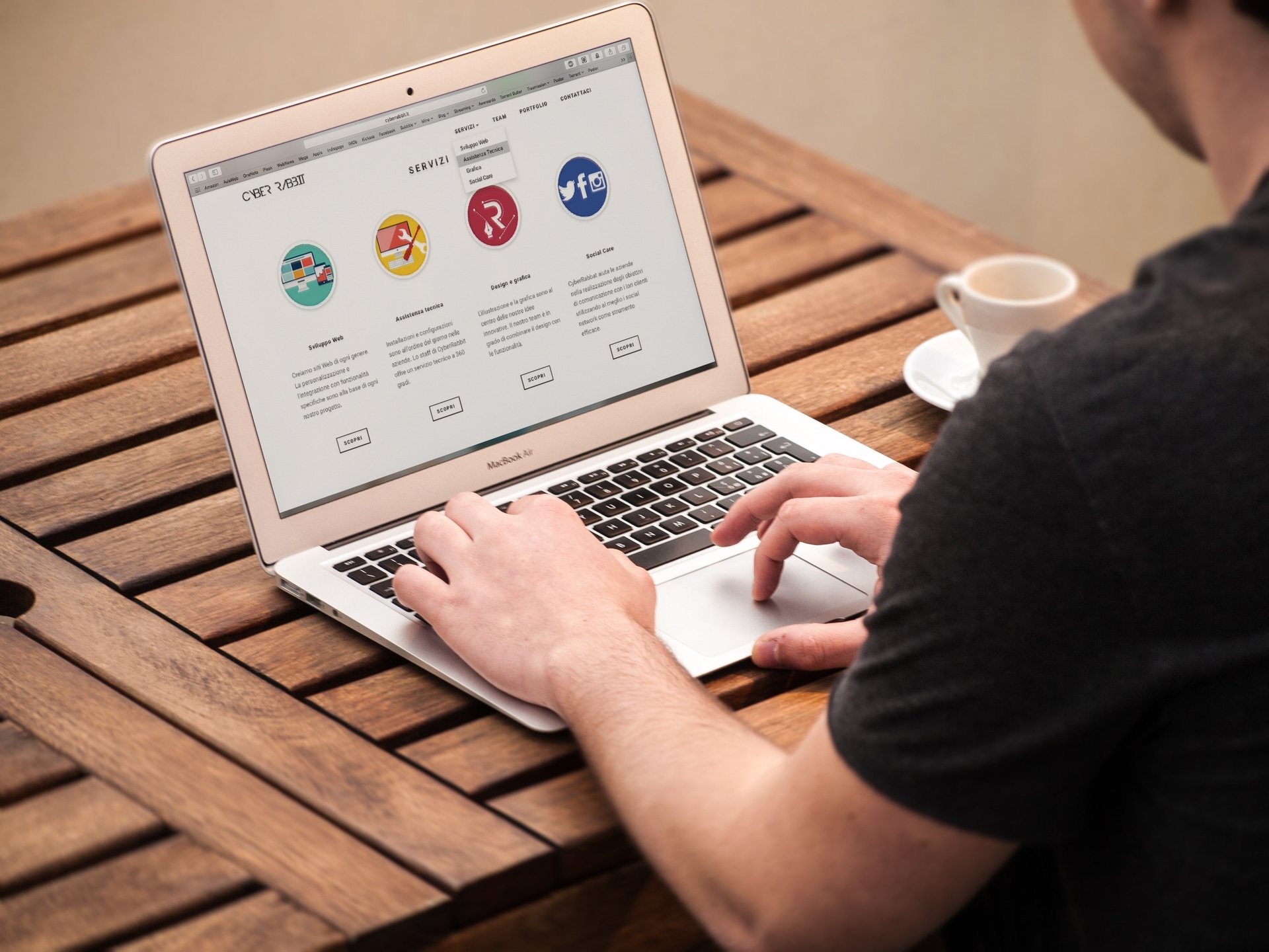 SEO Optimeireung: So Verbessern Sie Ihre Sichtbarkeit Mit Effektiver SEO Optimeireung